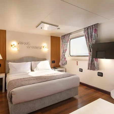 M/Y Alexander The Great Nile Cruise - 4 Nights Every Monday From Luxor - 3 Nights Every Friday From Aswan Exterior photo