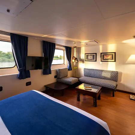 M/Y Alexander The Great Nile Cruise - 4 Nights Every Monday From Luxor - 3 Nights Every Friday From Aswan Exterior photo
