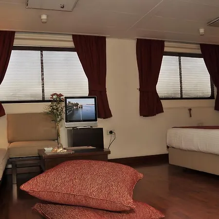 M/Y Alexander The Great Nile Cruise - 4 Nights Every Monday From Luxor - 3 Nights Every Friday From Aswan Exterior photo