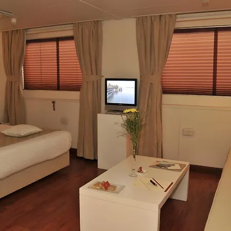 M/Y Alexander The Great Nile Cruise - 4 Nights Every Monday From Luxor - 3 Nights Every Friday From Aswan Exterior photo