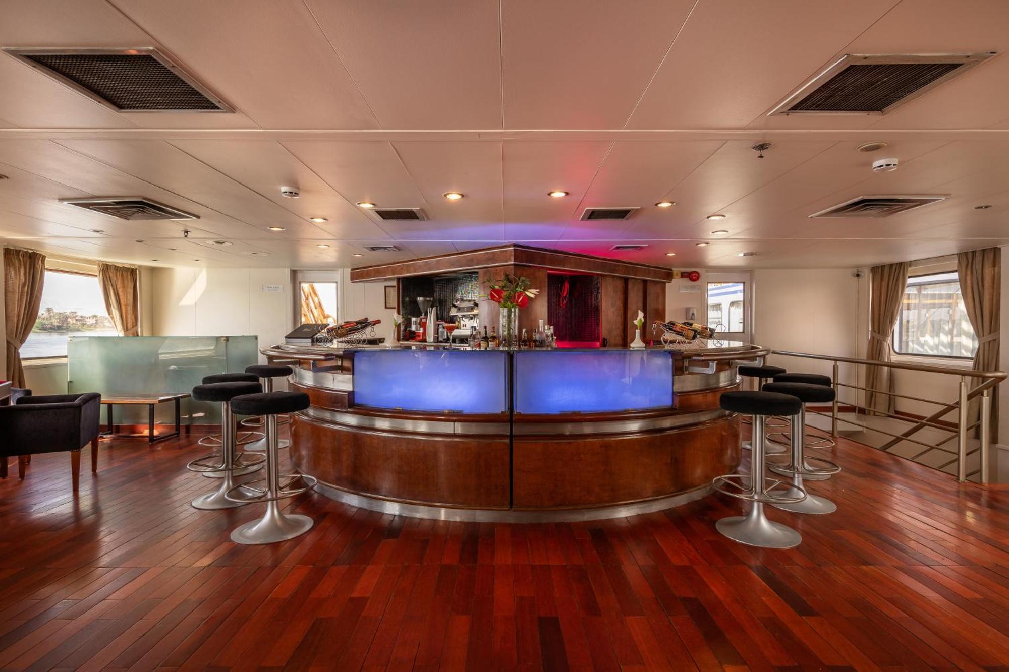  M/y Alexander The Great Nile Cruise - 4 Nights Every Monday From - 3 Nights Every Friday From Aswan 5*