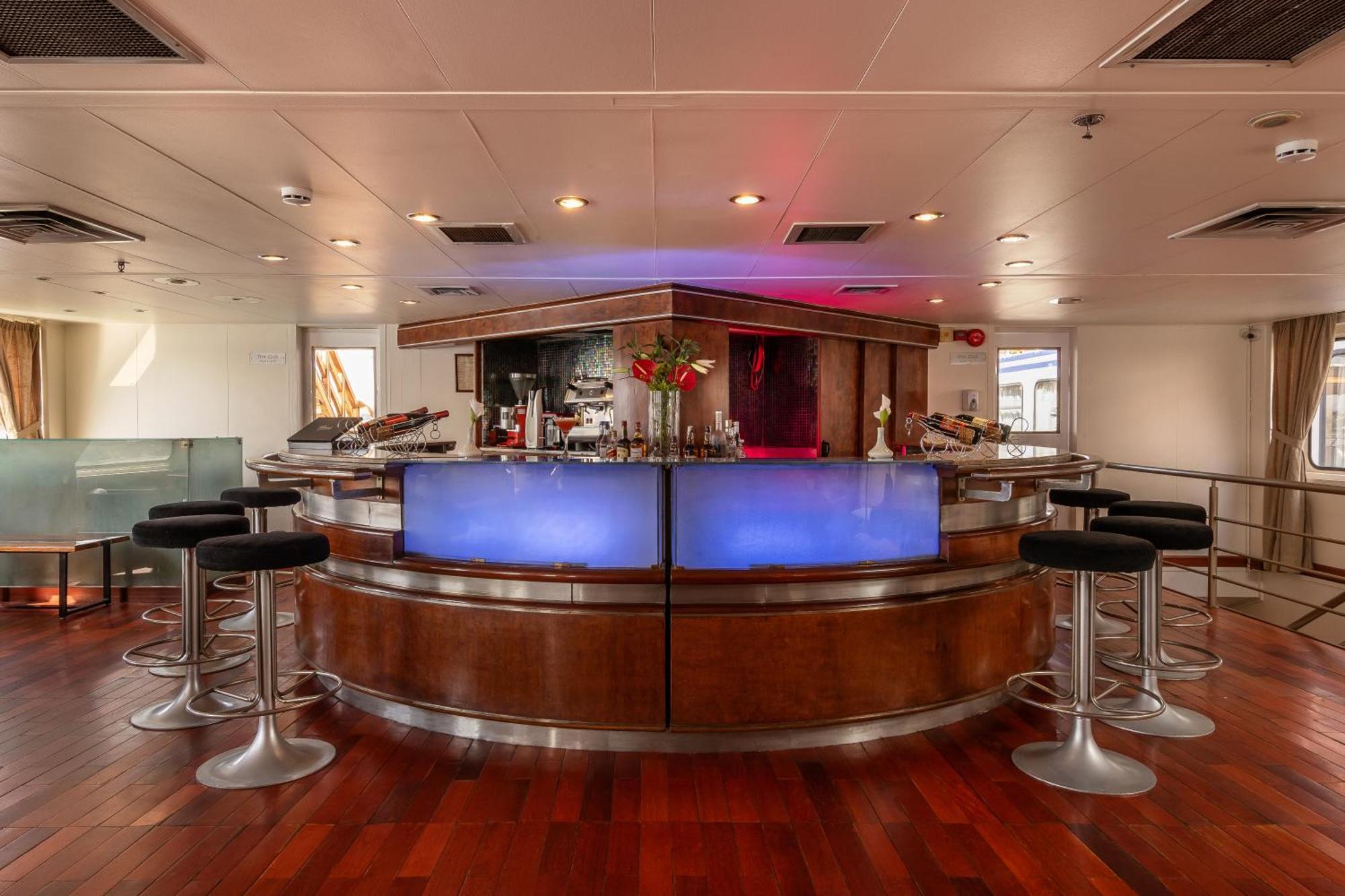 M/y Alexander The Great Nile Cruise - 4 Nights Every Monday From - 3 Nights Every Friday From Aswan 5*